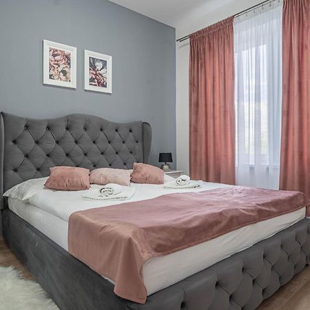 Ferienwohnung Karina Apartman Dunajská Streda Exterior foto