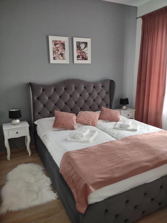 Ferienwohnung Karina Apartman Dunajská Streda Exterior foto