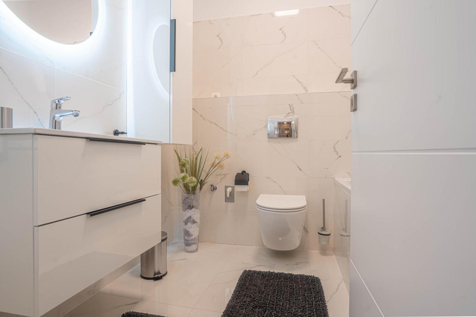 Ferienwohnung Karina Apartman Dunajská Streda Exterior foto